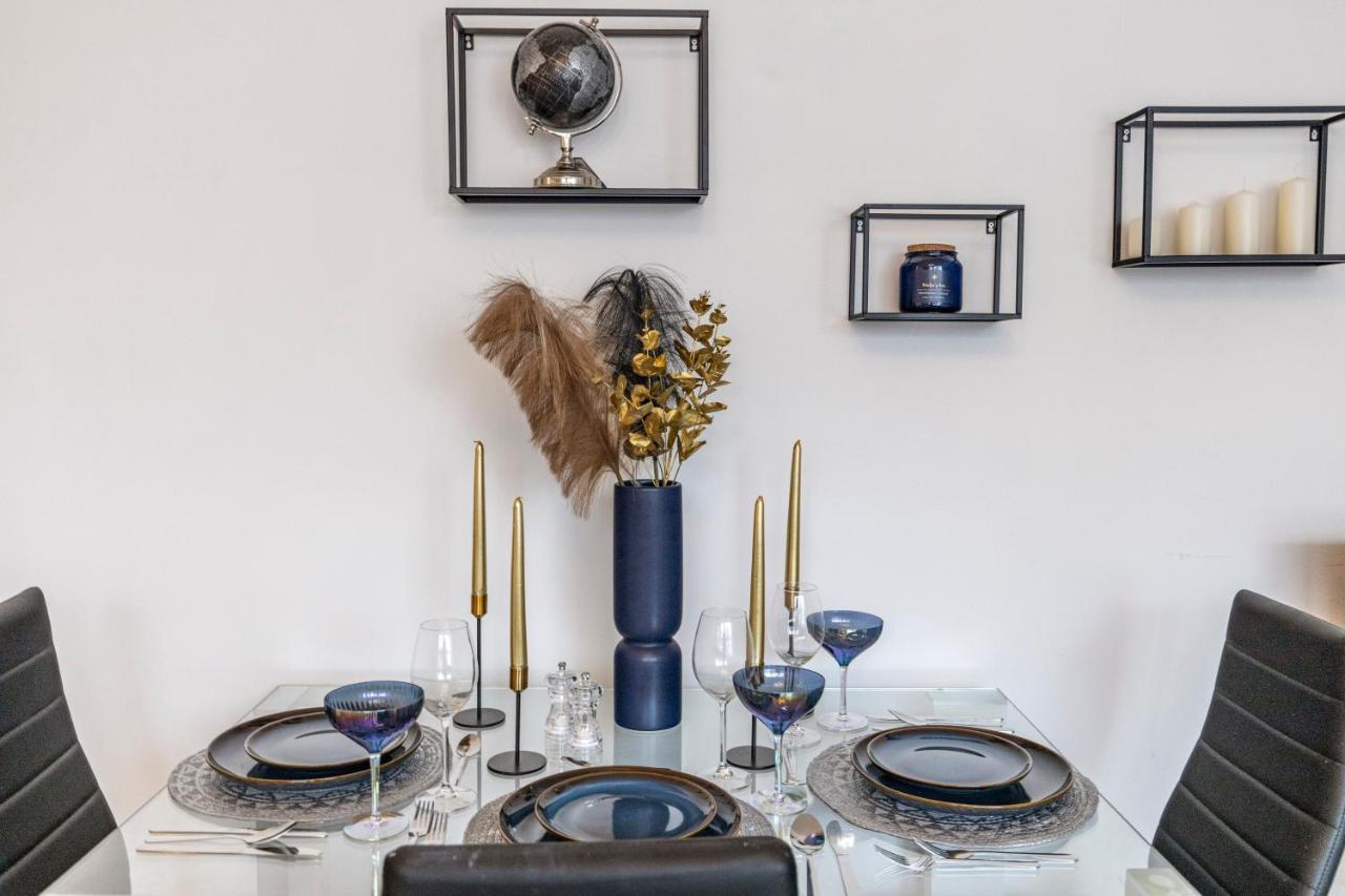 Modern Flat In Central Golders Green Лондон Екстериор снимка