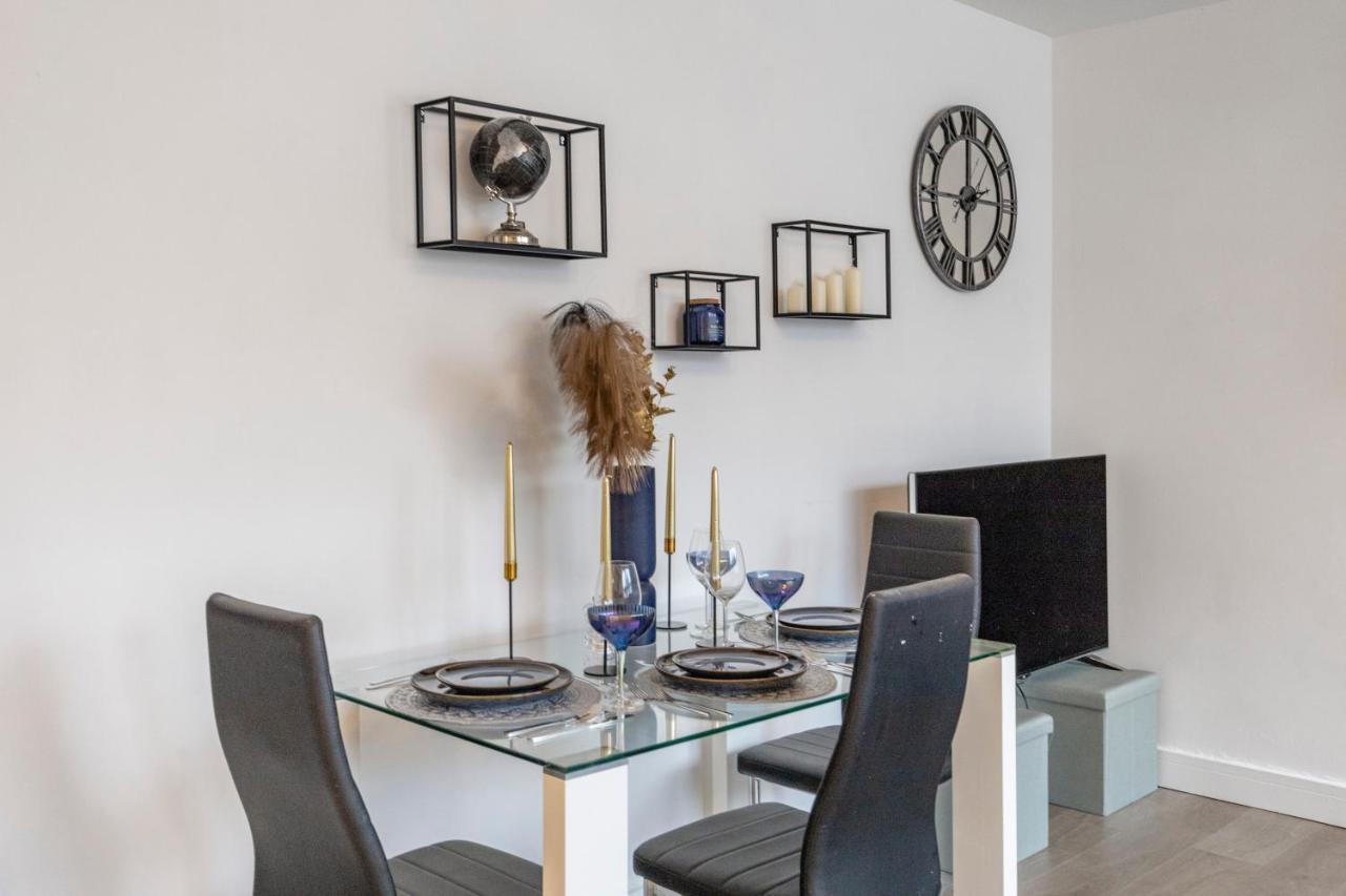 Modern Flat In Central Golders Green Лондон Екстериор снимка